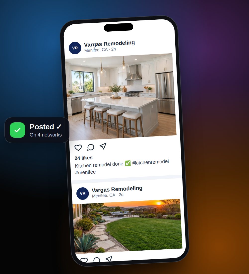 Teléfono con publicaciones de un contratista: una cocina terminada y un jardín terminado, publicadas en cuatro redes sociales